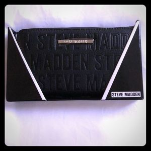Steve Madden wristlet/clutch